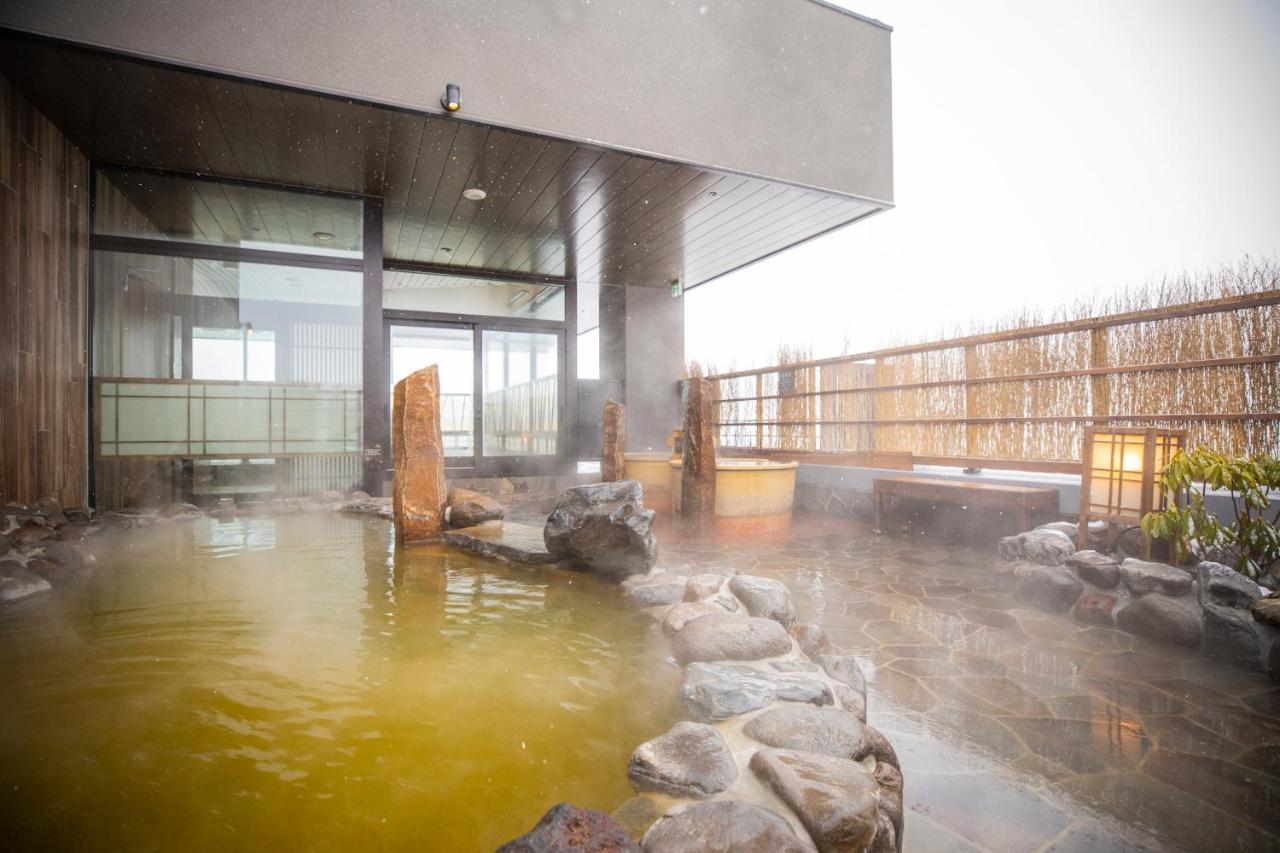 La Vista Furano Hills Natural Hot Spring Exterior foto